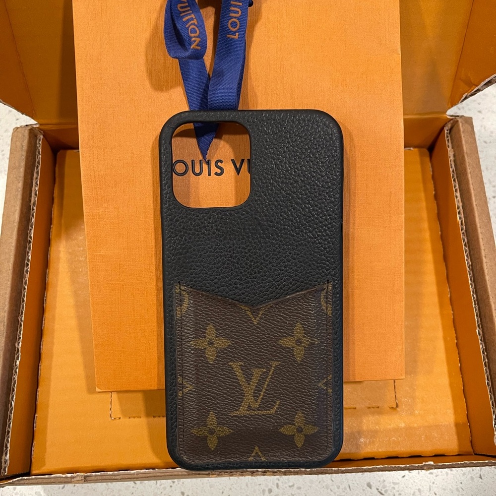 Authentic Louis Vuitton Bumper Pallas iPhone 12 & 13 Pro Max Wallet Case - Picture 2 of 10